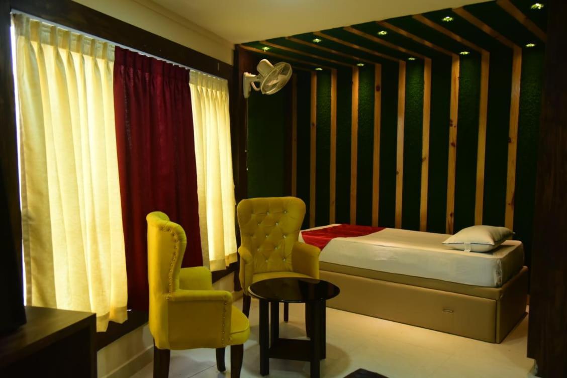 Bensen Hotel Пурі Екстер'єр фото