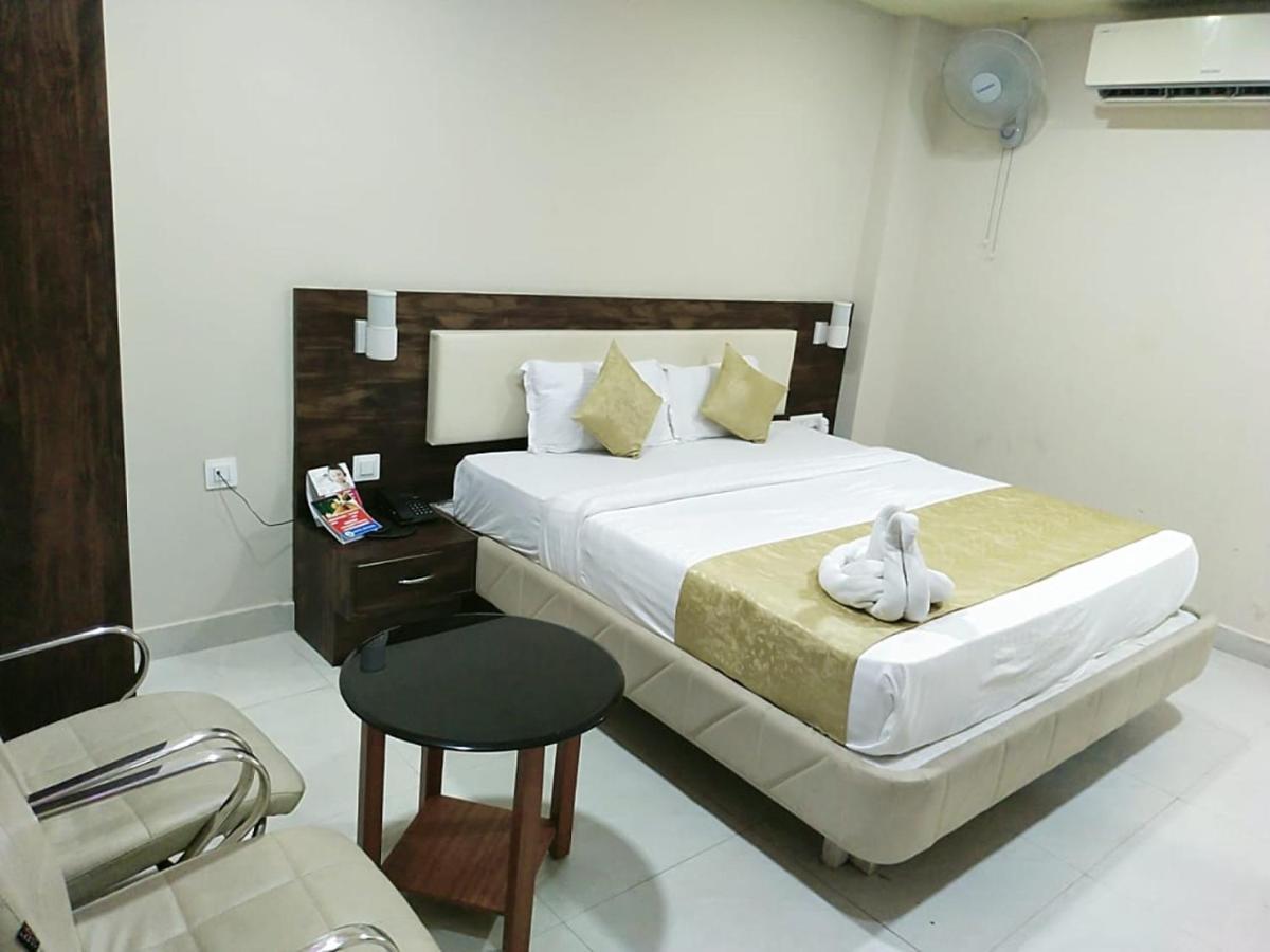 Bensen Hotel Пурі Екстер'єр фото
