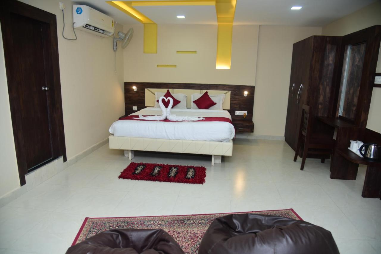 Bensen Hotel Пурі Екстер'єр фото