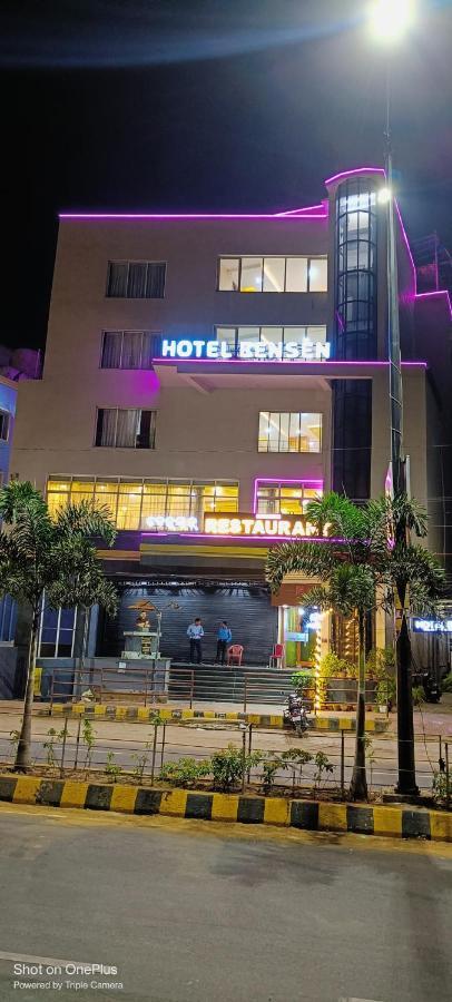 Bensen Hotel Пурі Екстер'єр фото