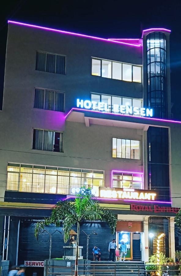 Bensen Hotel Пурі Екстер'єр фото